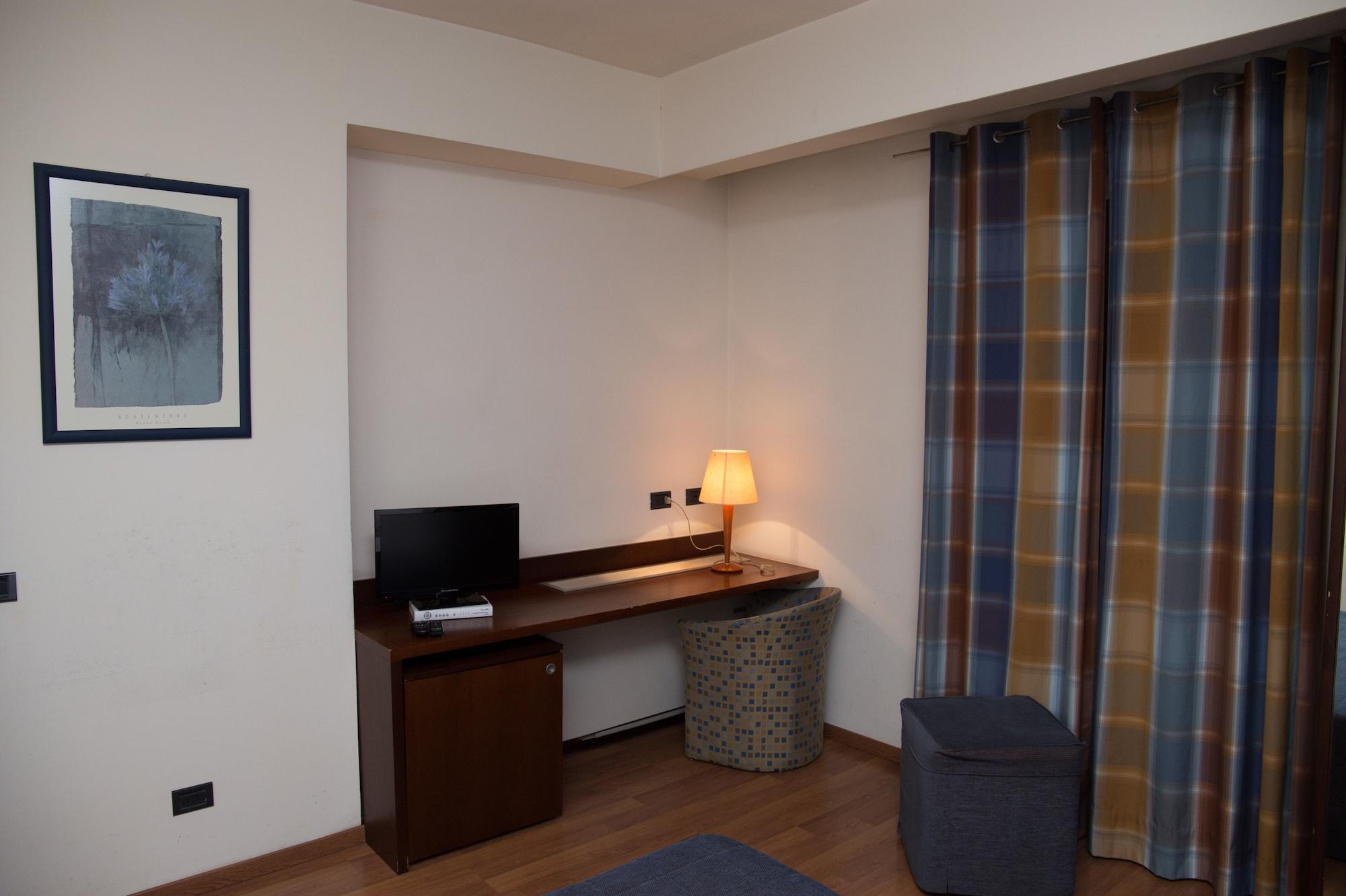 Hotel Montreal รากูซา ภายนอก รูปภาพ