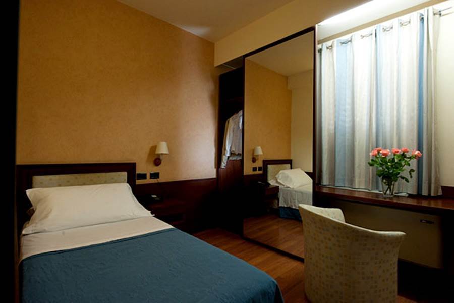 Hotel Montreal รากูซา ภายนอก รูปภาพ