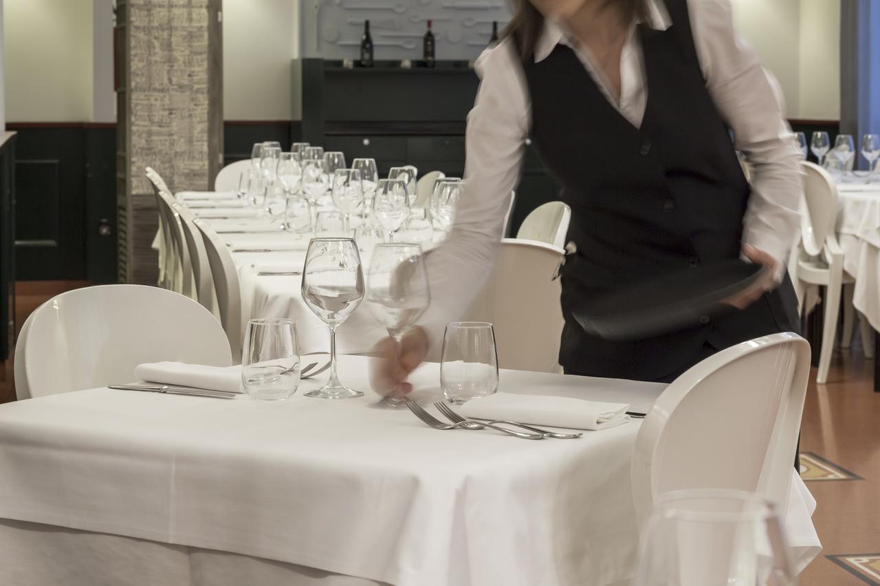 Hotel Montreal รากูซา ภายนอก รูปภาพ