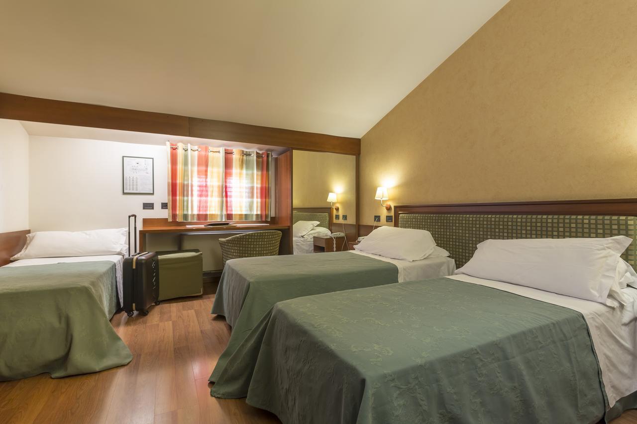 Hotel Montreal รากูซา ภายนอก รูปภาพ