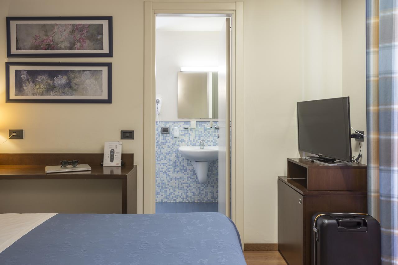 Hotel Montreal รากูซา ภายนอก รูปภาพ